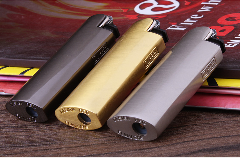 Kelifu BP22 bánh sắt đóng hộp nhẹ hơn sáng tạo kim loại bơm hơi siêu nhẹ chữ tùy chỉnh hộp quẹt diêm