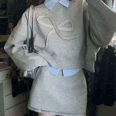 A simple grey hoodie set dress, a petite Korean-style outfit, a complete set of college-style, youthful suit dresses