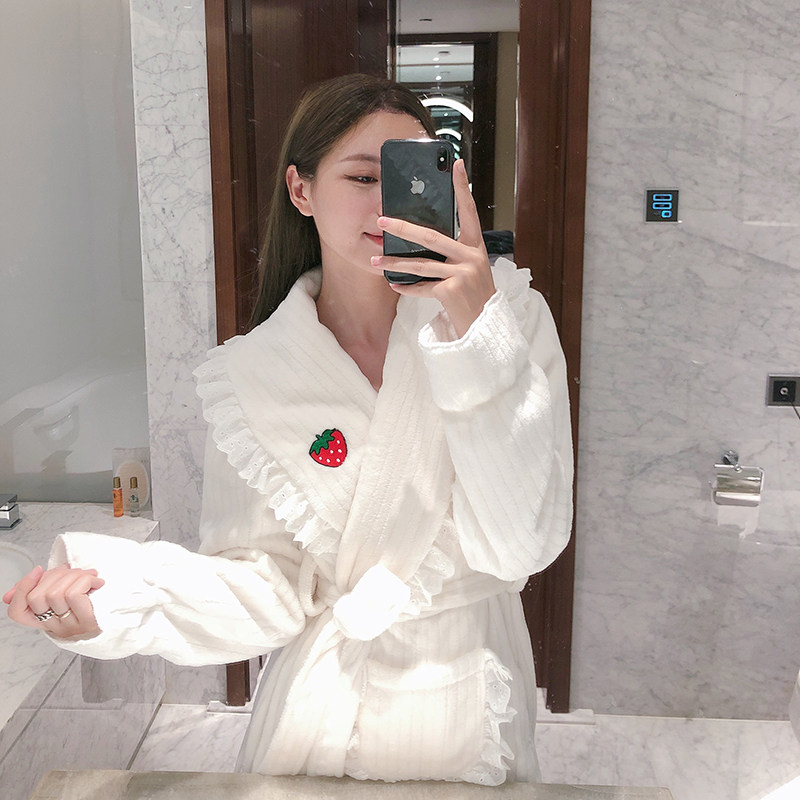 2021 new sleepwear women's winter long version Sexy coral suede bathing suit net red thickened flannel bathrobe home clothes