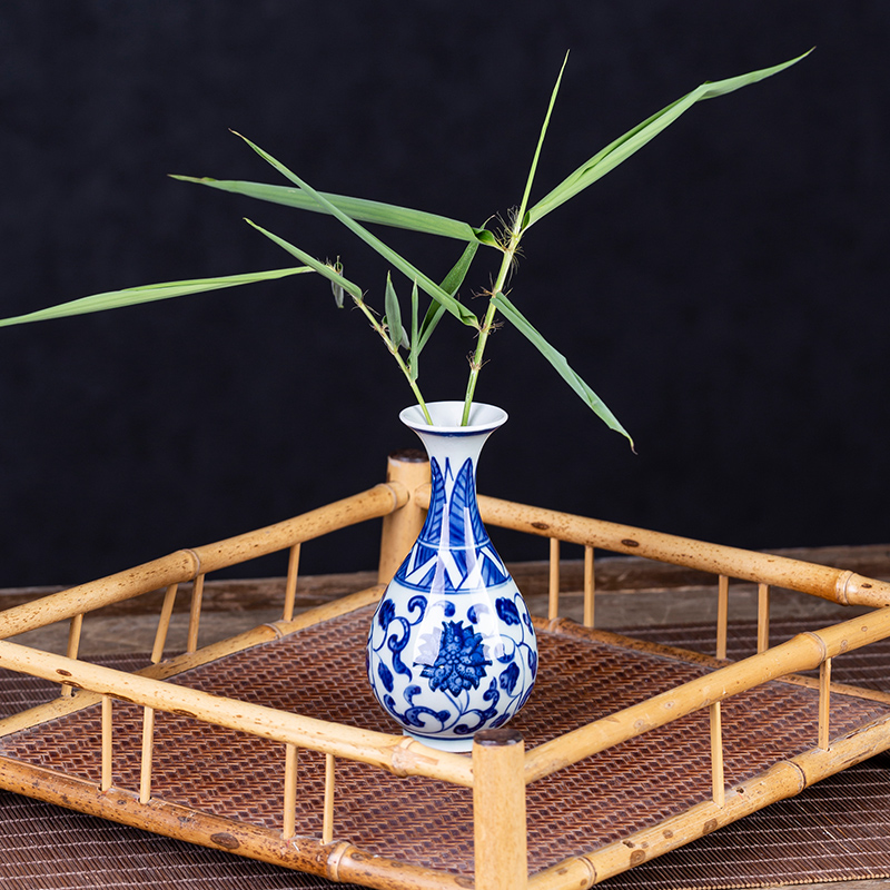 Jingdezhen ceramic mini small blue and white porcelain vase suit water raise flower arranging furnishing articles rich ancient frame tea table decorations
