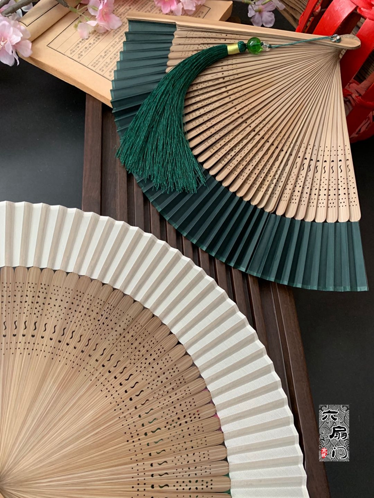 China Fan Gufeng 7 Inch True Silk Blank Pure Color Bamboo Fan Hanfu Portable Little Lady Jumping Dance Fan Green