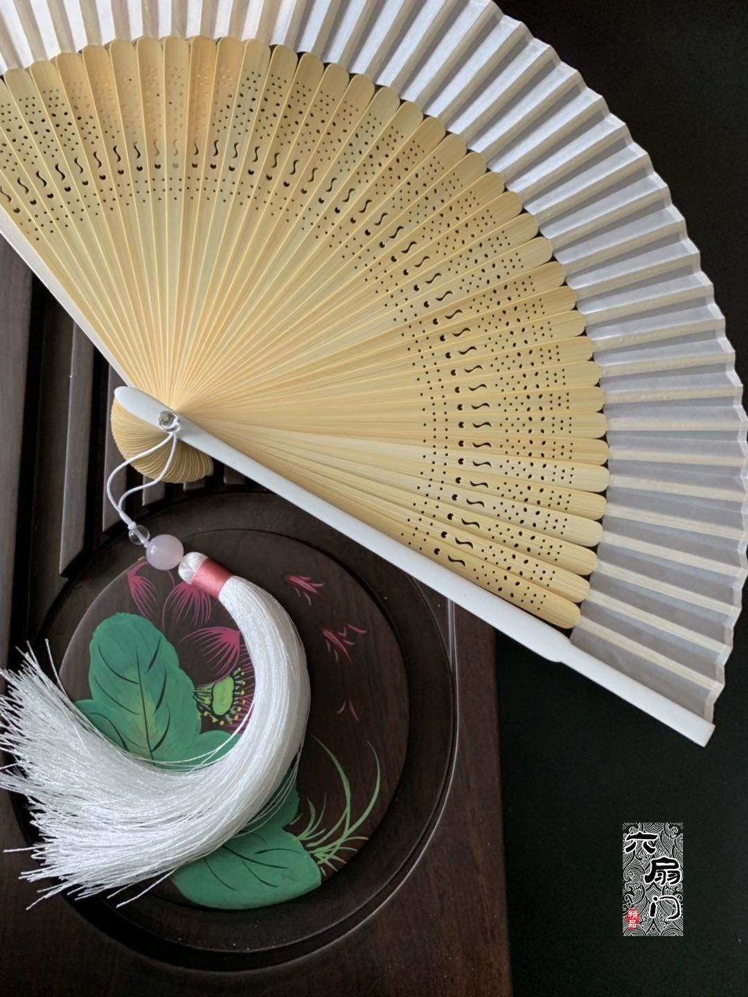 手工日式折扇百搭潮流男女折疊扇子團扇隨手扇中國風古風男女日式扇子和風折扇7寸純色白色真絲竹扇工藝禮品扇 Yahoo奇摩拍賣