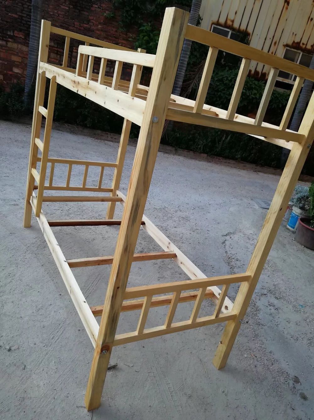 Fuzhou wooden bed manufacturer Jinabang makes dormitory upper and lower bunk iron bed wooden bed apartment school bed bunk bed