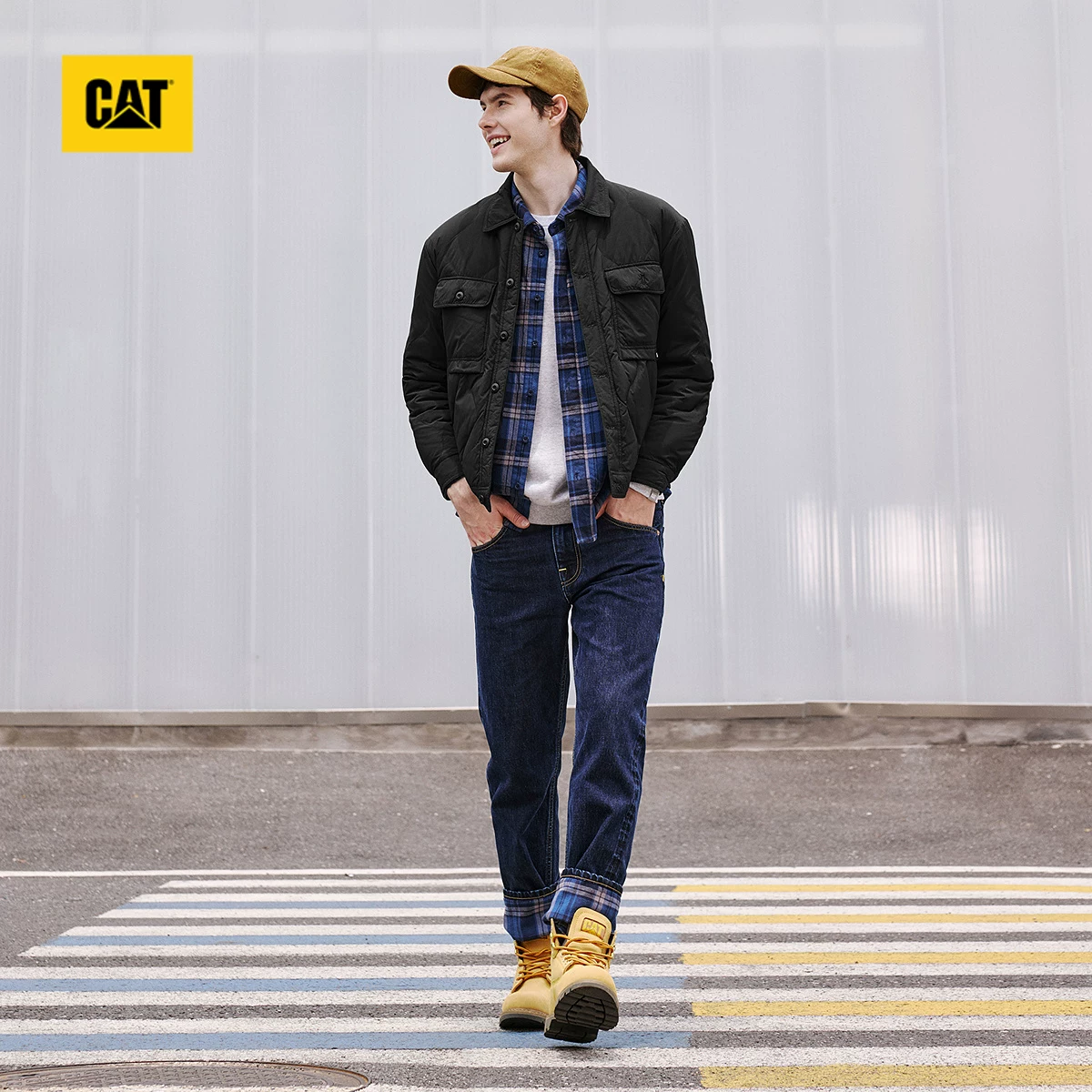 CAT Demi-season design retro short thin down jacket, trend of season