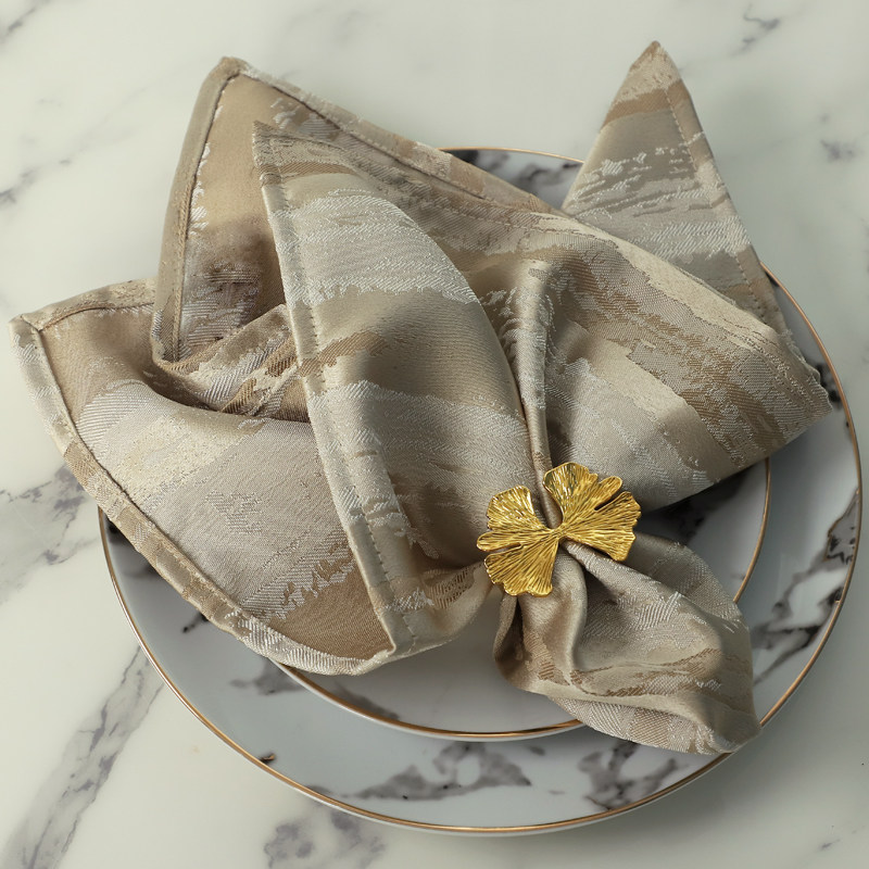 Dream Lover's napkin Cloth Folded Floral Napkin cloth Cup Buo-Style Hotel Fang Towel for a Western Dining Lip without dropping Mao