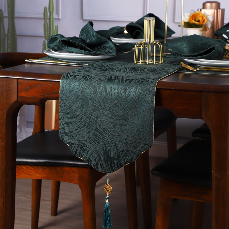 Dream lover Nordic American light luxury table flag long tablecloth fabric TV cabinet high-end luxury bed flag bed end towel