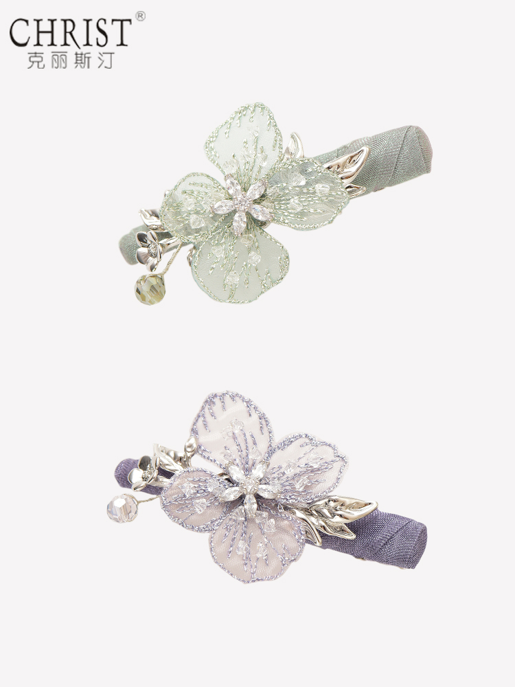 紫罗兰发夹猛然走红、街头女孩都正用此款高颜值边夹