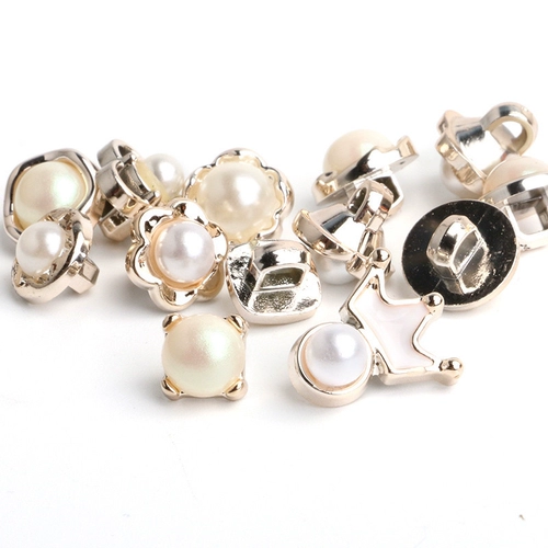 Белая рубашка из жемчуга, кардиган, свитер, в стиле Шанель