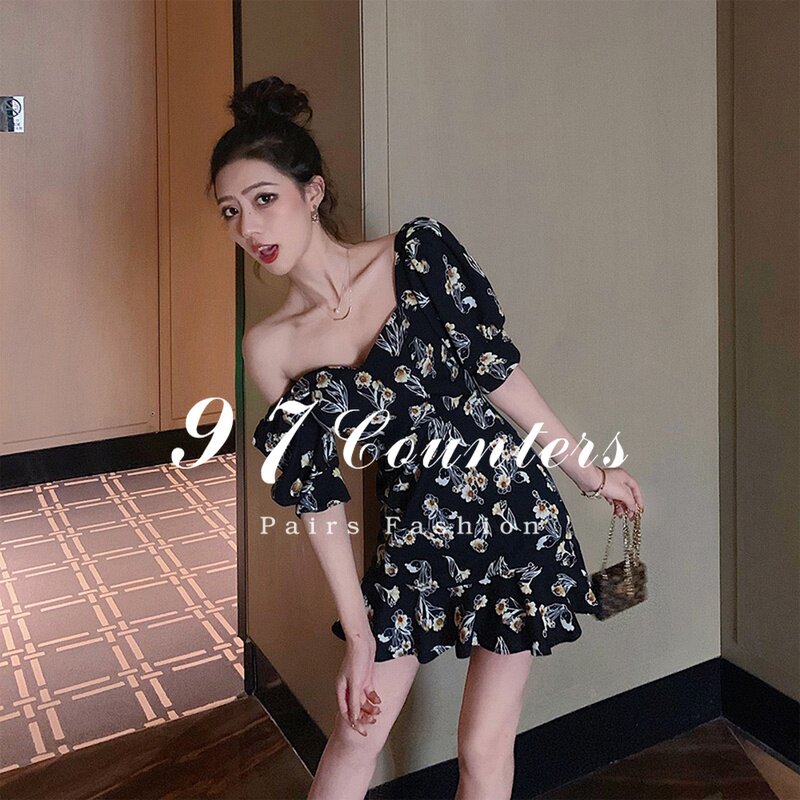 Sandro Moscoloni Black Flowers Short Skirt 2023 Summer Loved square collar collection waist display slim back Lions dress 