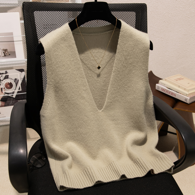European Goods/High-End V-Neck Knitted Vest for Women, Pure Wool Sweater Vest, Autumn and Winter Base Layer, Cashmere Layered Sweater, Cardigan