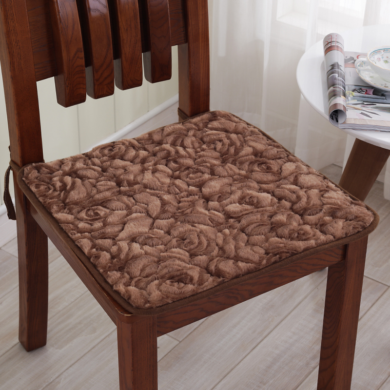 Customized winter thickness anti-slip plush chair mat student cloth cushion cushion office net coffee cushion