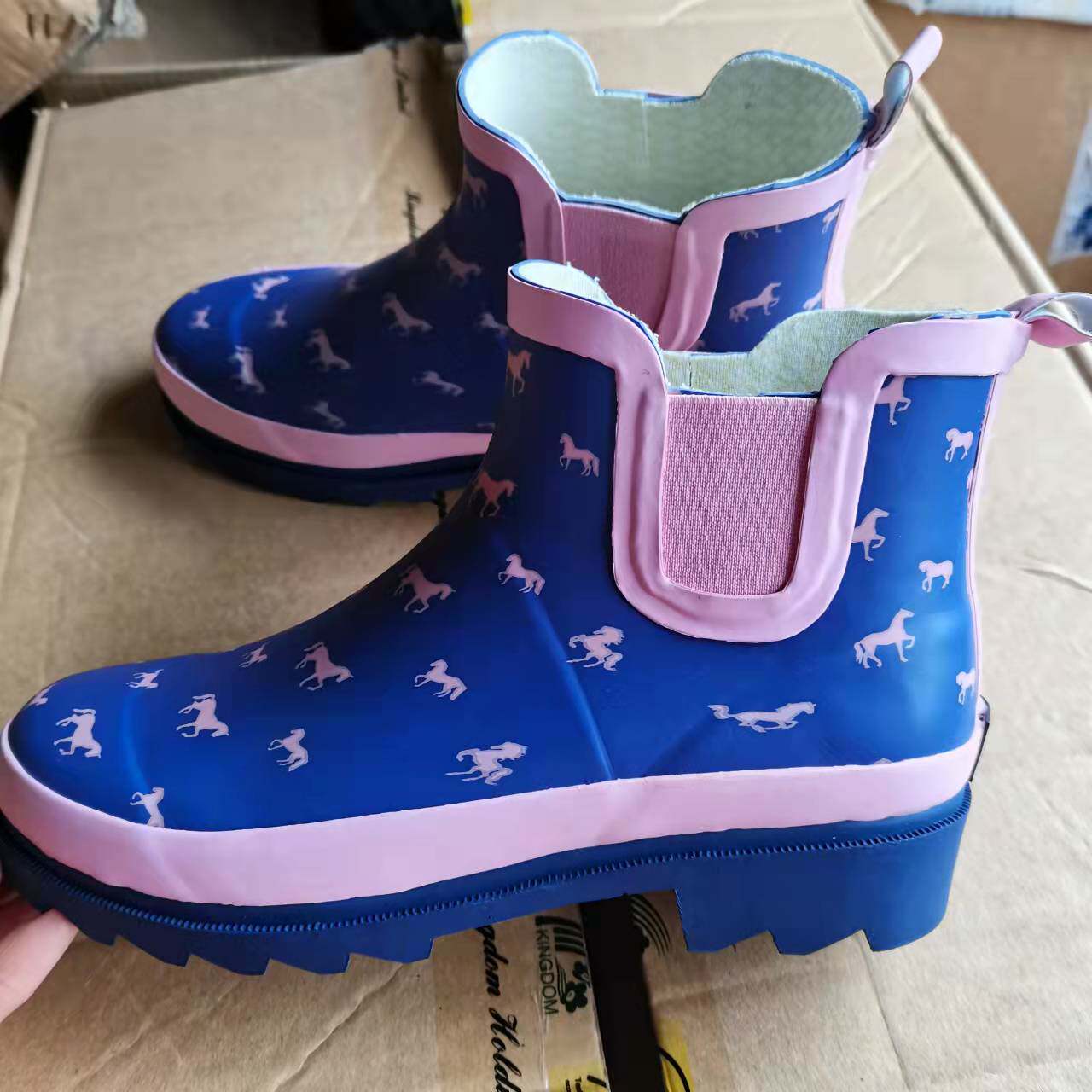 Spring and summer low-help rainboot fashion short-tube boots anti-slip lady shoes pure color lovely soft and light suitcase