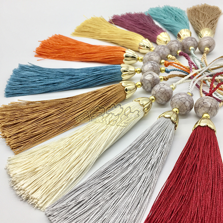 Upscale Curtains Accessories Pendant streaming Su hanging ball Hanging Ears hanging ball table Flag curtain Head small hanging ball sofa Holding Pillow