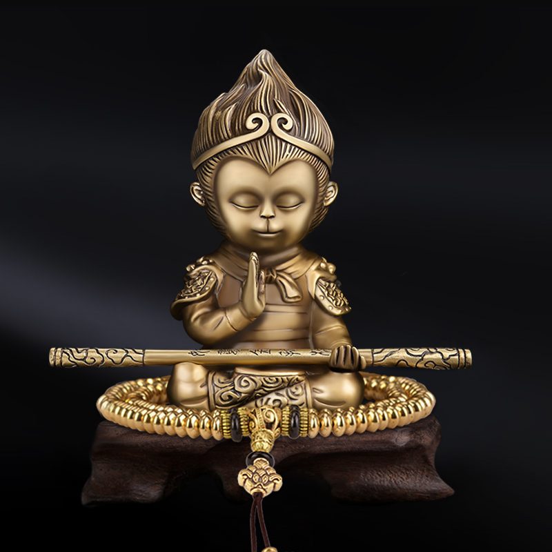 Sun Wukong car decoration Car interior products supplies Qi Tian Da Sheng Du defeated the Buddha center console high-end atmospheric decoration