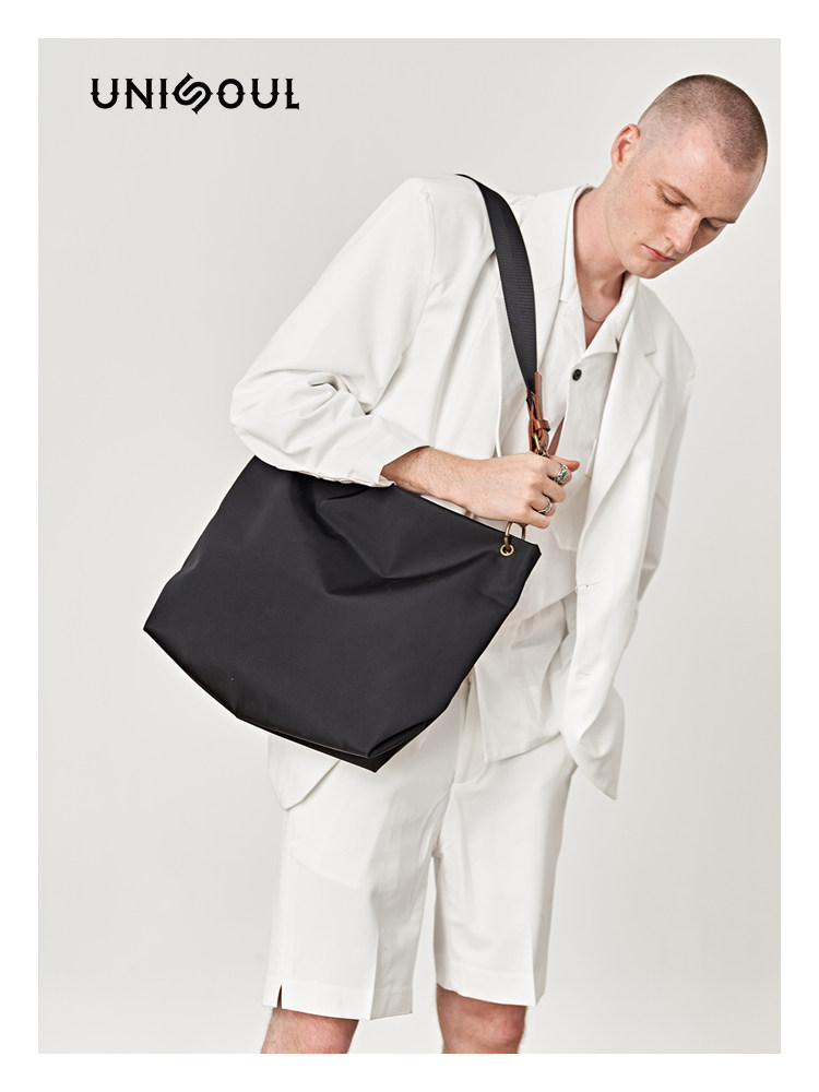 UNISOUL shoulder bag men's casual nylon cloth bag Simple canvas bag Street trend men's bag travel bag Women's bag