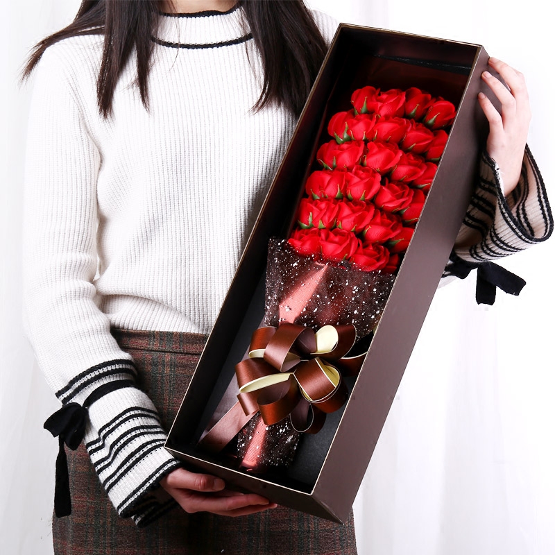 Tanabata Valentine's Day gift to send girlfriend creative simulation rose bouquet fragrant flower gift box Birthday Children's Day