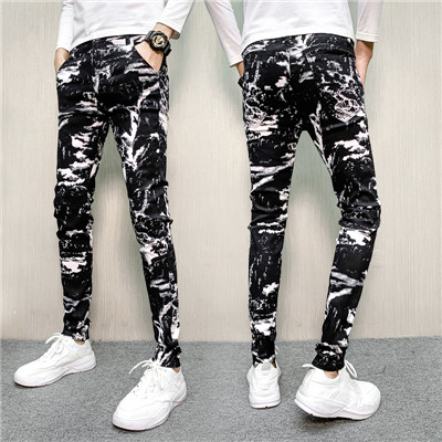 Summer fashion black and white pattern calf flower pants men's Korean foot trend casual pants all-match camouflage personality