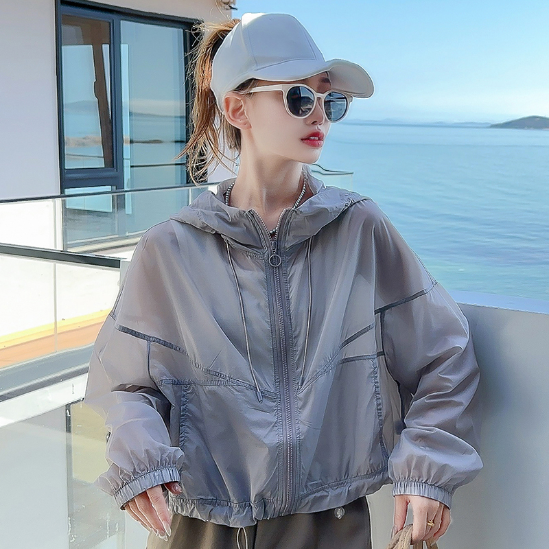 2026 Summer New Korean Style Fashion Loose Sun Protection Clothing for Women, Short and Breathable Thin Sun Protection Jacket for Petite Figures 2026 Summer New Korean Style Fashion Loose Sun Protection Clothing for Women, Short and Breathable Thin Sun Protection Jacket for Petite Figures