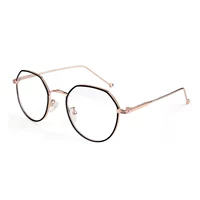 Золотая рама черный круг