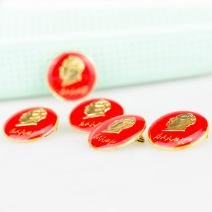 Clothing accessories Mao Zedong Red serving the people's fashion accessories brooches Chairman Mao Mao Xiangzhang Memorial badge
