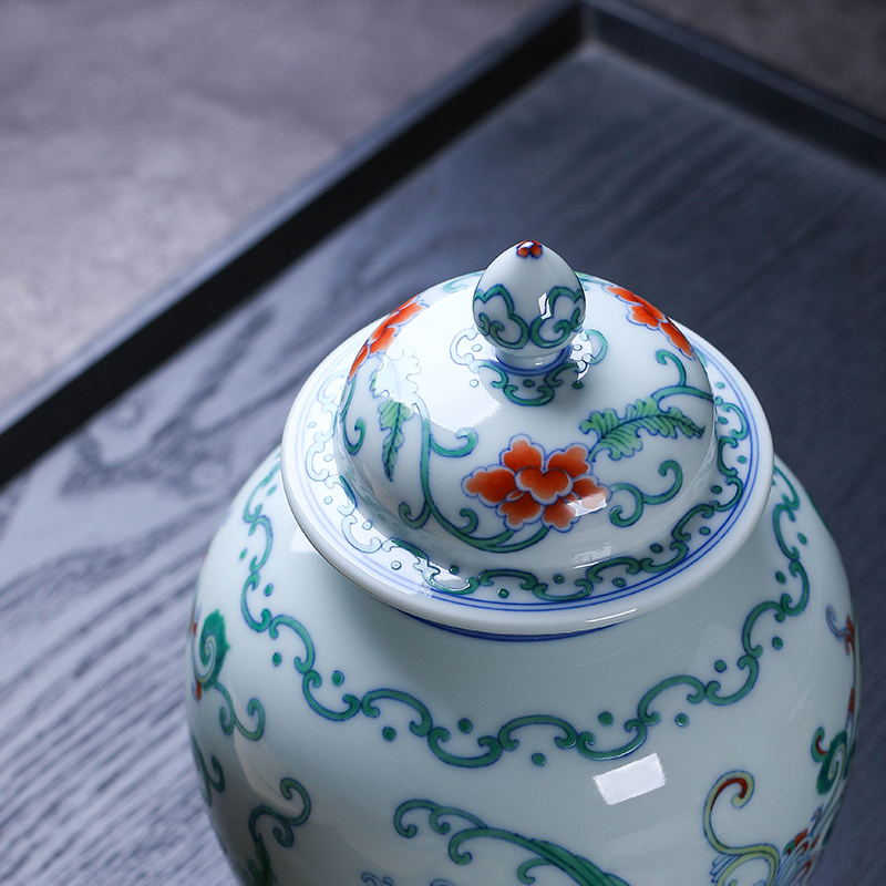 Treasure porcelain Lin Qinghua bucket color general wear flowers, auspicious chicken pot