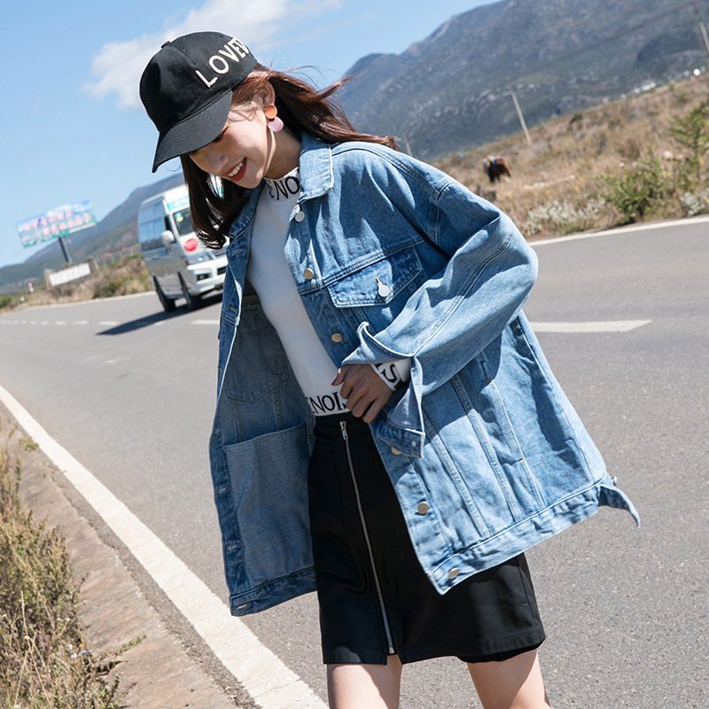 Denim jacket women's 2020 new spring and autumn loose Korean edition bf student Zhongqi Ce motorhome design staff meal dress