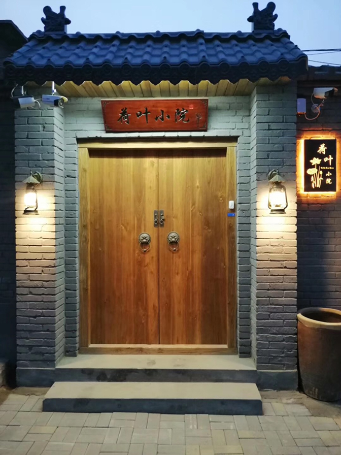 Solid wood antique entrance door Villa courtyard outdoor Chinese double open door elm old-fashioned rural Wall wooden door