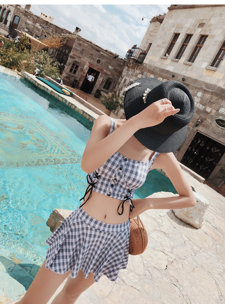 Áo tắm nữ ba mảnh Hàn Quốc mùa xuân nước hoa nhỏ 2018 mới sinh viên bảo thủ nhỏ tươi chia đôi váy cao eo - Bộ đồ bơi hai mảnh 	áo tắm 2 mảnh yếm	