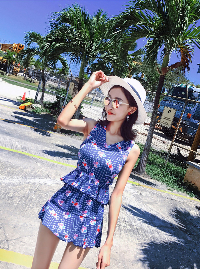 Đồ bơi nữ gợi cảm chia hai mảnh áo tắm hở lưng ngực nhỏ tập hợp kiểu váy che bụng là học sinh bảo thủ gầy gò - Bộ đồ bơi hai mảnh 	áo bơi 2 mảnh