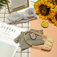 Среяльная зона волос+серый свитер+белый пакет