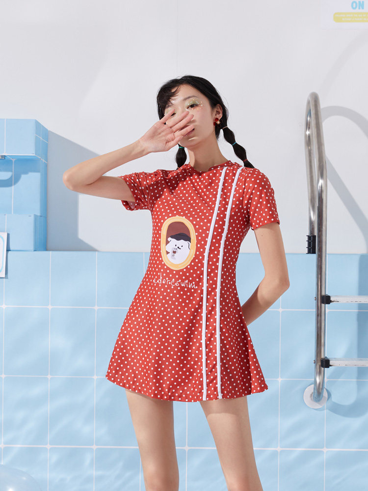 Adore 2021 new swimsuit female conservative thin sunscreen fairy fan one-piece sex catch hot spring girl bathing suit