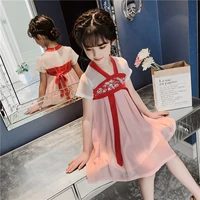 Красное платье, в цветочек, с вышивкой