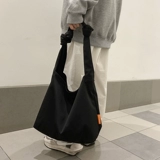 Черная демисезонная вместительная и большая сумка на одно плечо, японский универсальный ранец