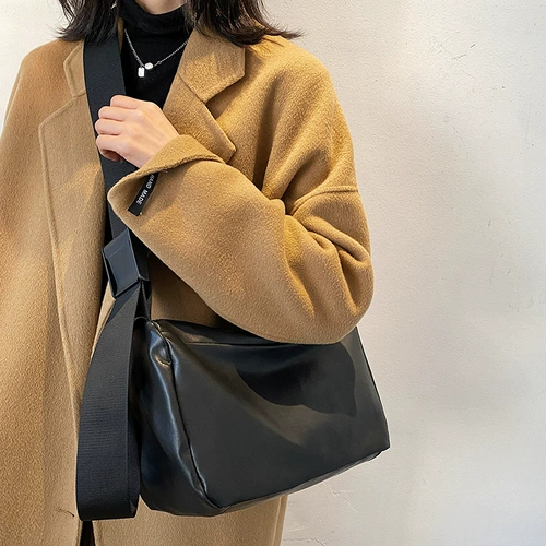 Универсальная вместительная и большая японская сумка через плечо на одно плечо