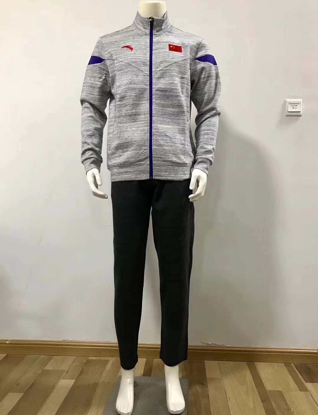 ANTAj sponsored the China National Team Sports Set 2018 Fashion New Knitted Two Pieces