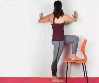 身体僵硬没有柔韧性?9个瑜伽体式在家就能练