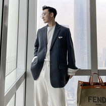 (VERA KANE) Korean ins casual versatile handsome senior sense solid color loose suit jacket trend men