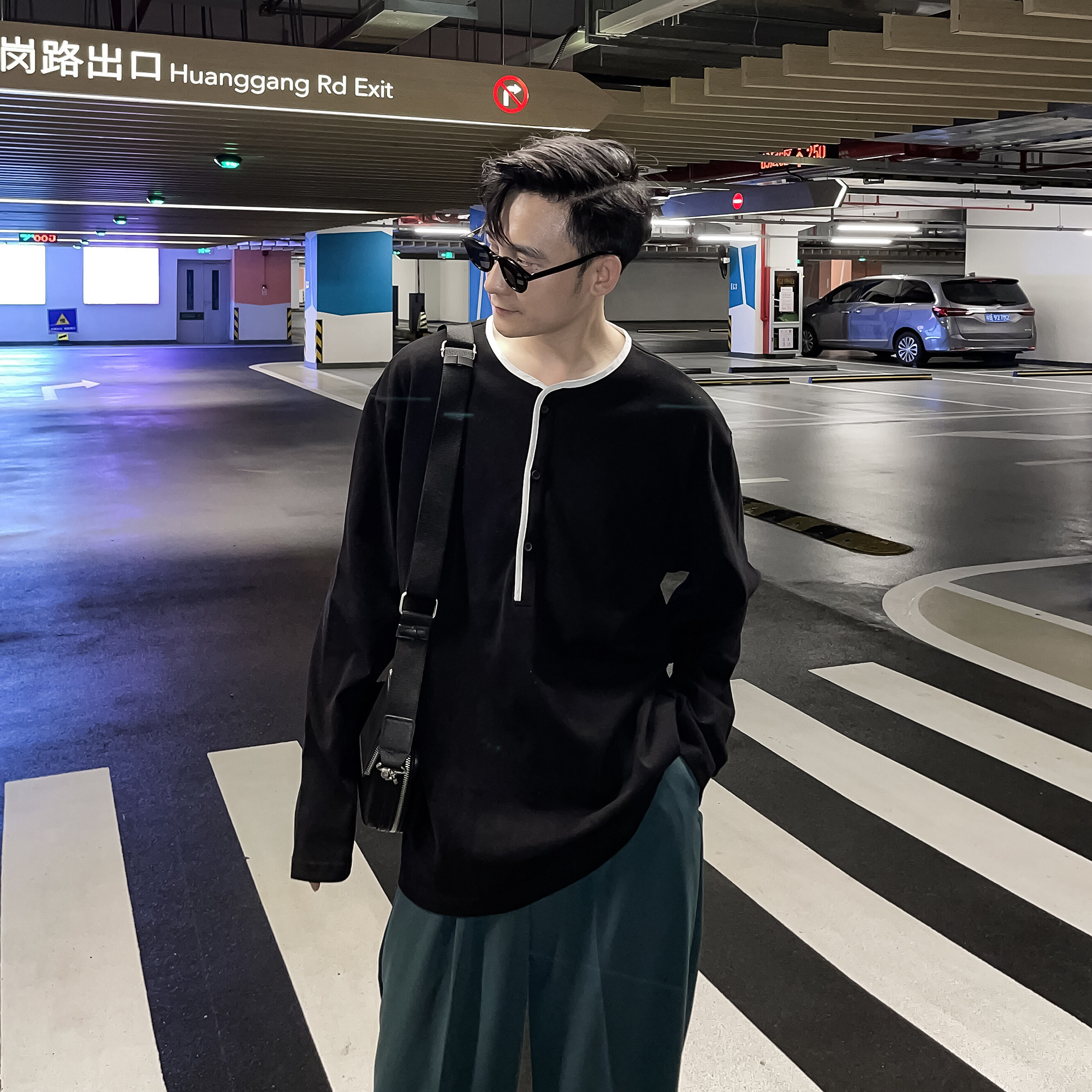 (VERA KANE) Korea ins autumn round neck versatile casual loose simple long sleeve leggings trend men