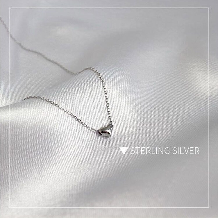 Small Peach Hearts Necklace Through Body 925 Pure Silver Plated Platinum Lock Bone Chain Brief about 100 Lapped Short necklace Decorative Woman