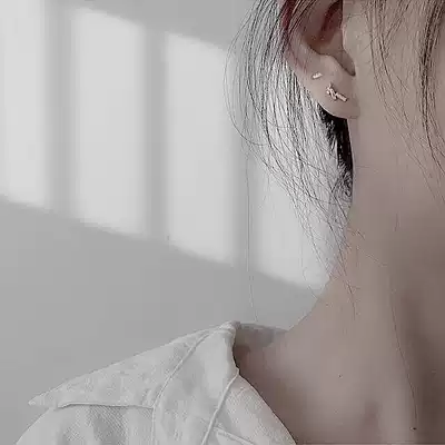 Small asymmetrical two ear pins 925 sterling silver ear bone double ear pierced exquisite earrings Korean temperament earrings female