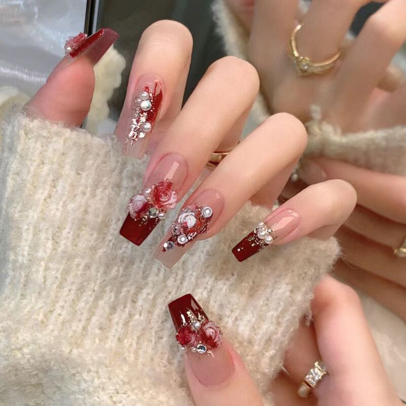 New Year's Red Sparkling Christmas Manicure Wearable Nail Patches That Make Your Skin Look White and Cute, Wedding Snowflake Removable Nail Stickers