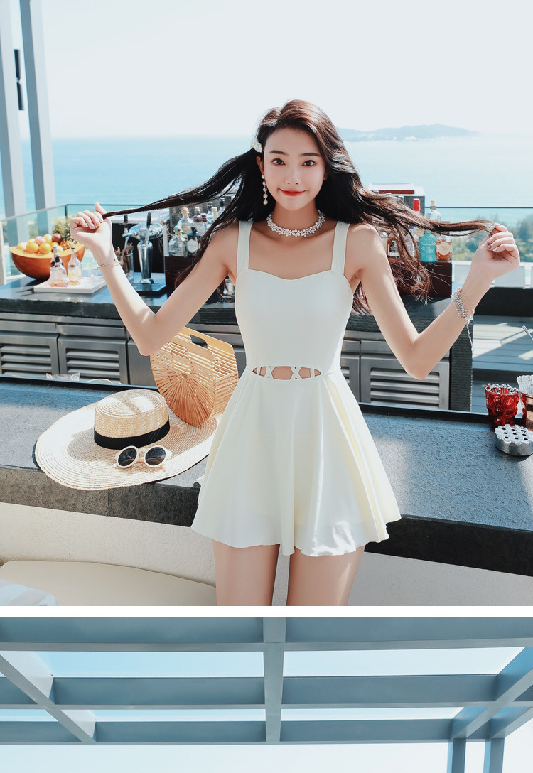 Nước hoa nhỏ mùa xuân nóng bỏng phù hợp với nữ 2018 mới mùa đông áo tắm trắng một mảnh áo tắm mỏng lưới màu đỏ - Bộ đồ bơi One Piece đồ bơi liền thân cho nữ