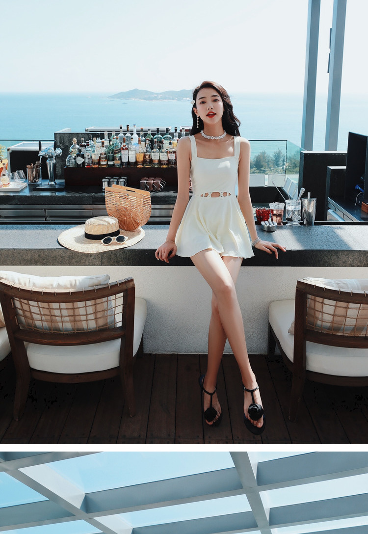 Nước hoa nhỏ mùa xuân nóng bỏng phù hợp với nữ 2018 mới mùa đông áo tắm trắng một mảnh áo tắm mỏng lưới màu đỏ - Bộ đồ bơi One Piece đồ bơi liền thân cho nữ