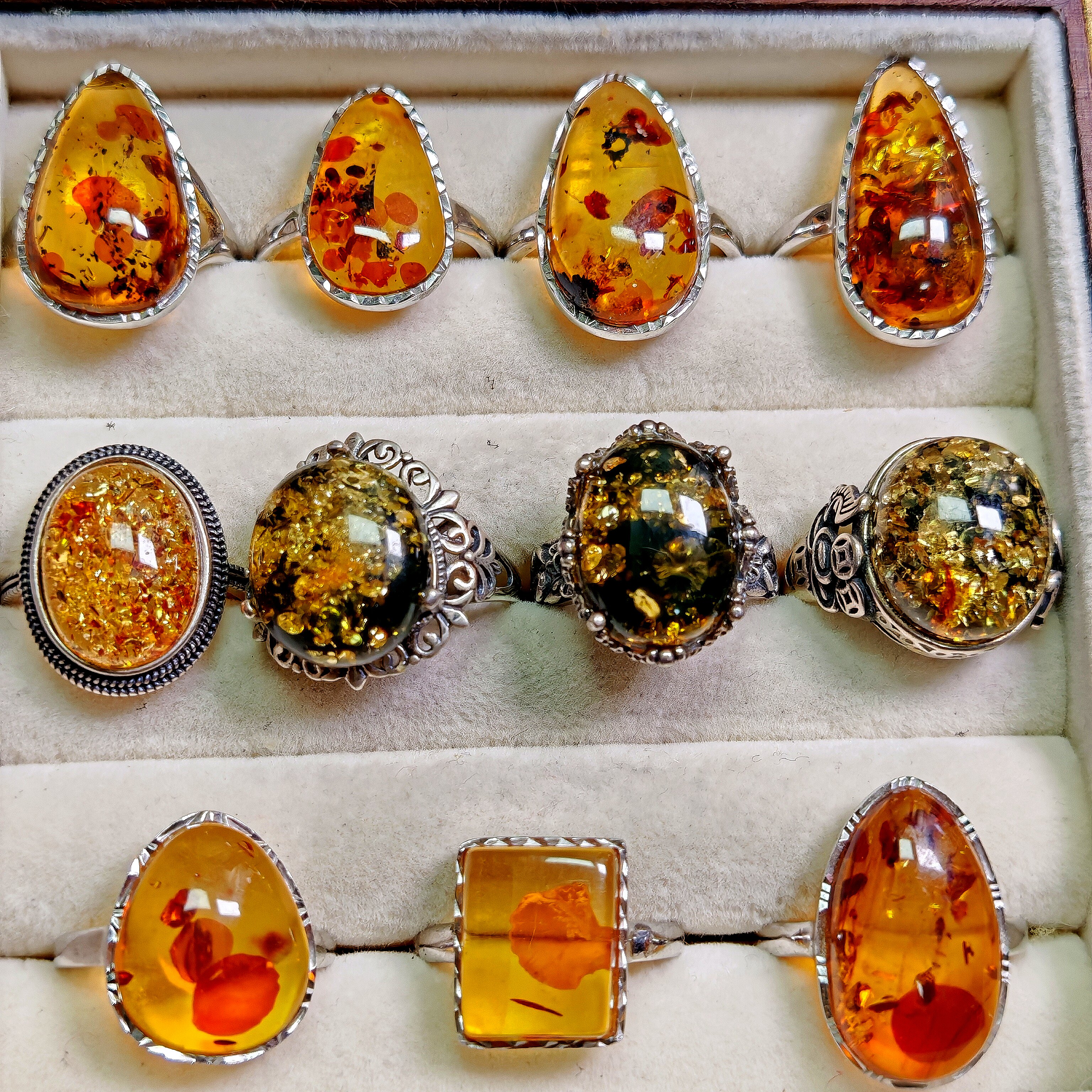 J warehouse-S925 sterling silver inlaid with natural flower amber green amber beeswax ring ring for men and women simple size 7