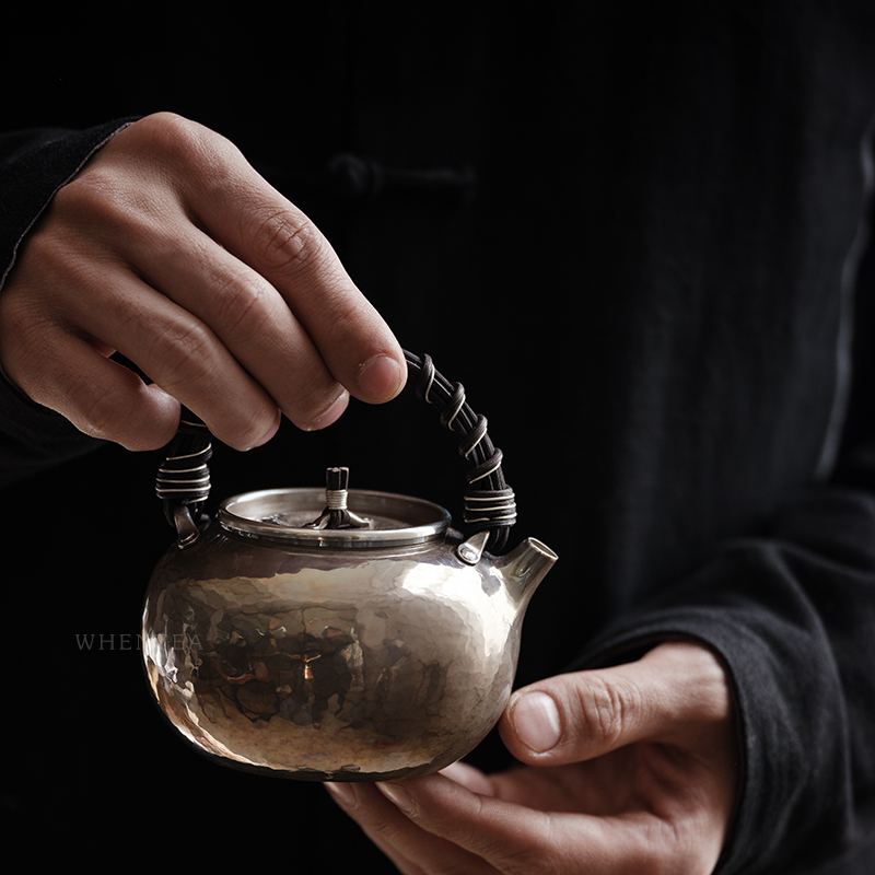Smell said) retro sterling silver teapot mouth hit rattan bag iron lifting beam 220cc pure handmade Japanese tea set