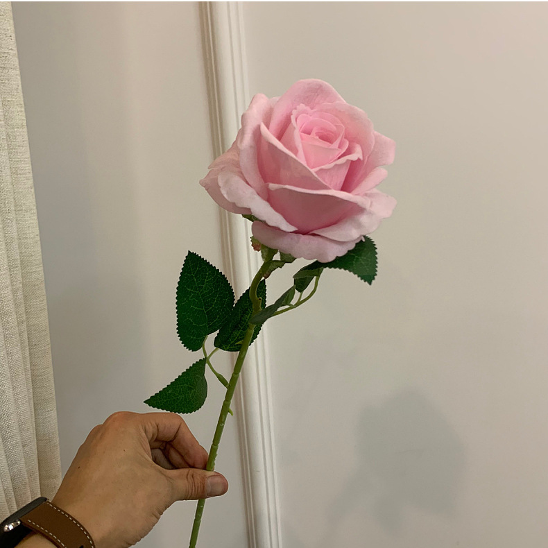 仿真花玫瑰花2025新品高档法兰绒玫瑰假花客厅婚礼装饰插花花艺详情4