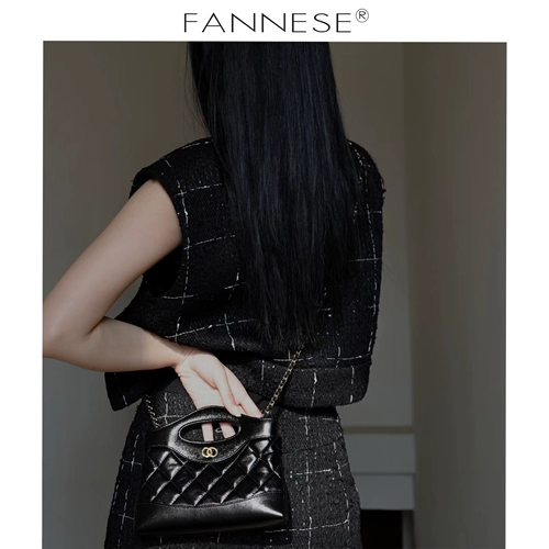 Кожаная цепь, сумка через плечо, воловья кожа, горизонтальная версия, на цепочке, в стиле Шанель