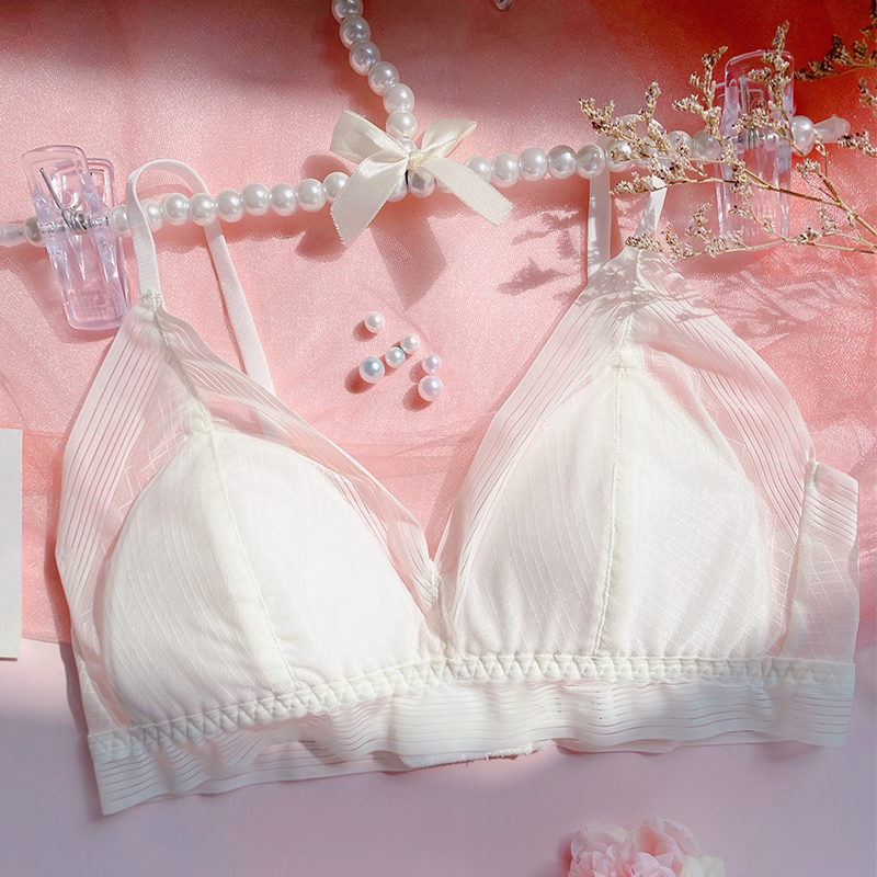 French underwear mulberry silk suit ultra-thin summer thin girl seamless bra invisible bra no steel ring bra