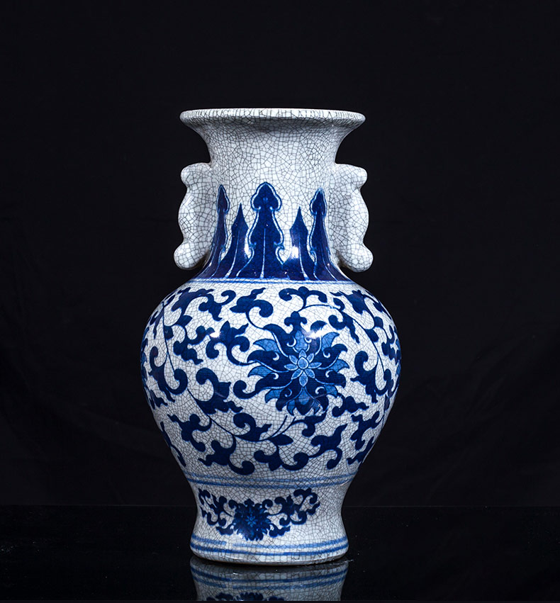 Jingdezhen ceramics antique hand - made of blue and white porcelain vases, flower arrangement sitting room of Chinese style of TV ark, home decoration furnishing articles