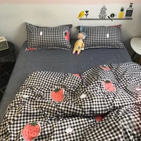 Клетчатая клубника-хи